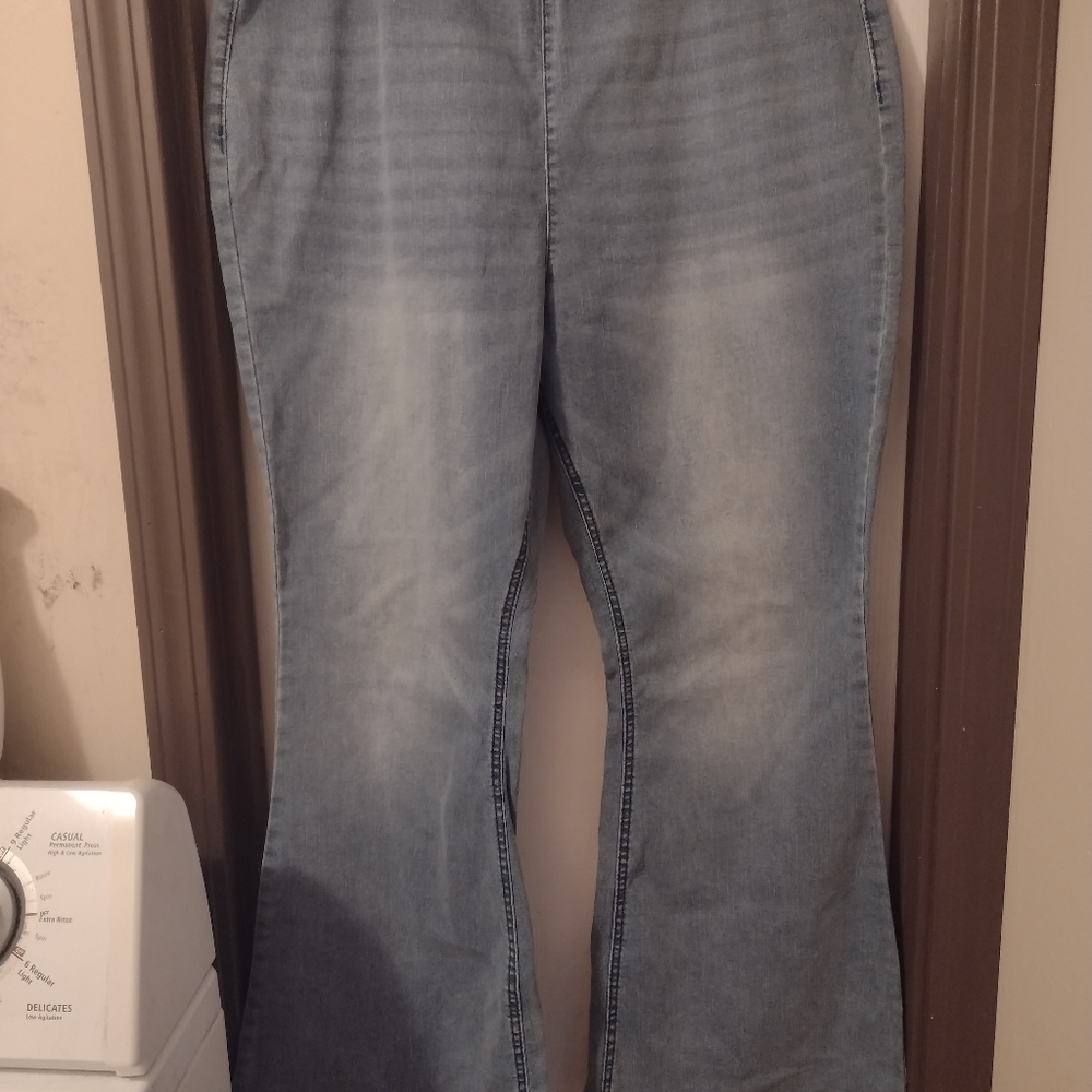 Blue jeans (measurements in photos)